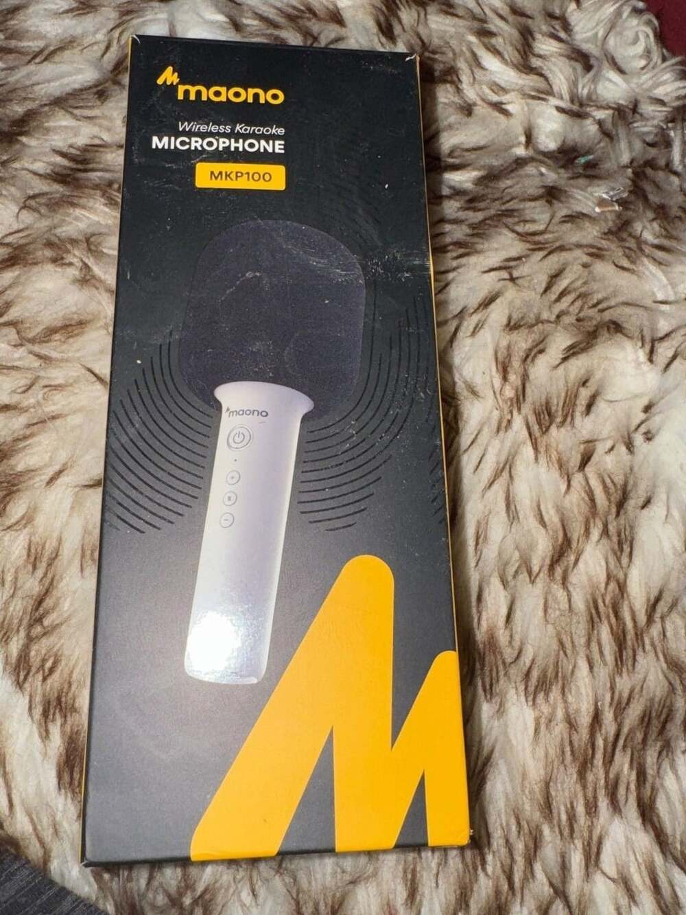 Maono MKP100 wireless karaoke microphone